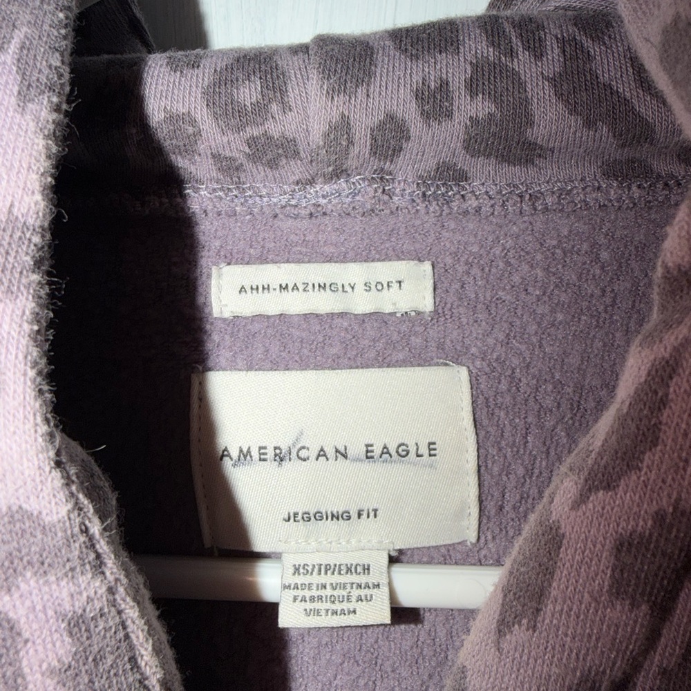 American Eagle Oversized Leopard Hooded Pullover - Picture 2 of 4